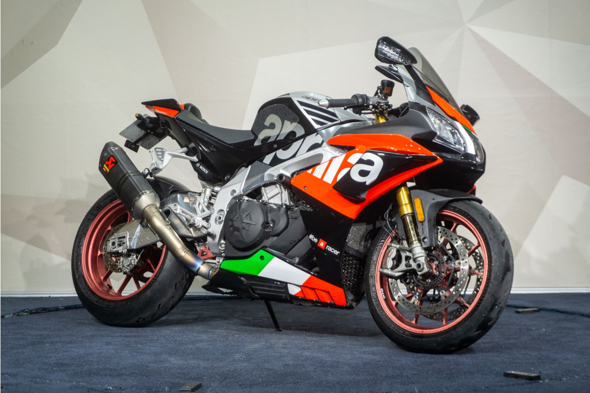APRILIA RSV4 RF